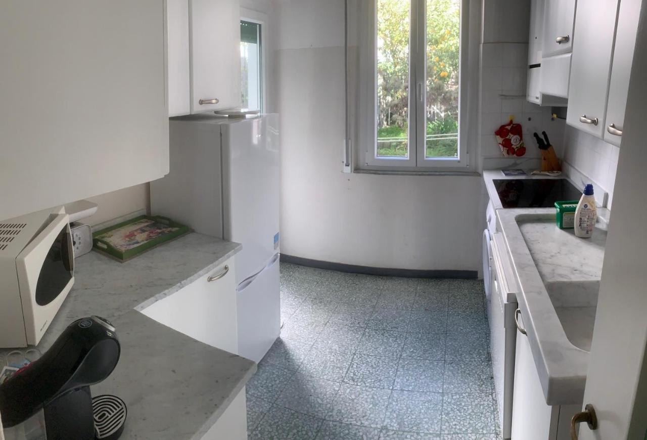 Casa Bianca 4 - Confortevole In Centro A モネーリア エクステリア 写真