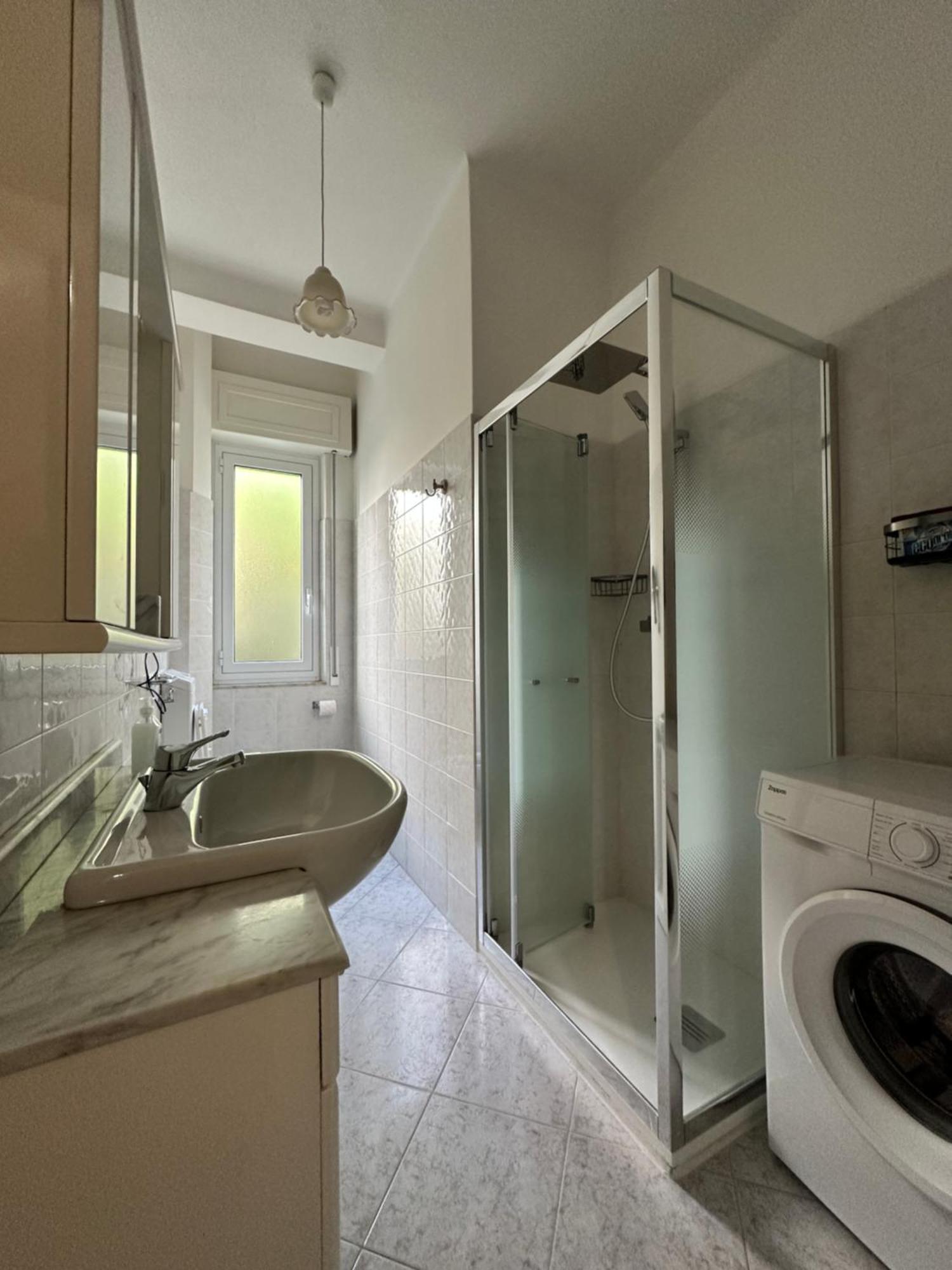 Casa Bianca 4 - Confortevole In Centro A モネーリア エクステリア 写真